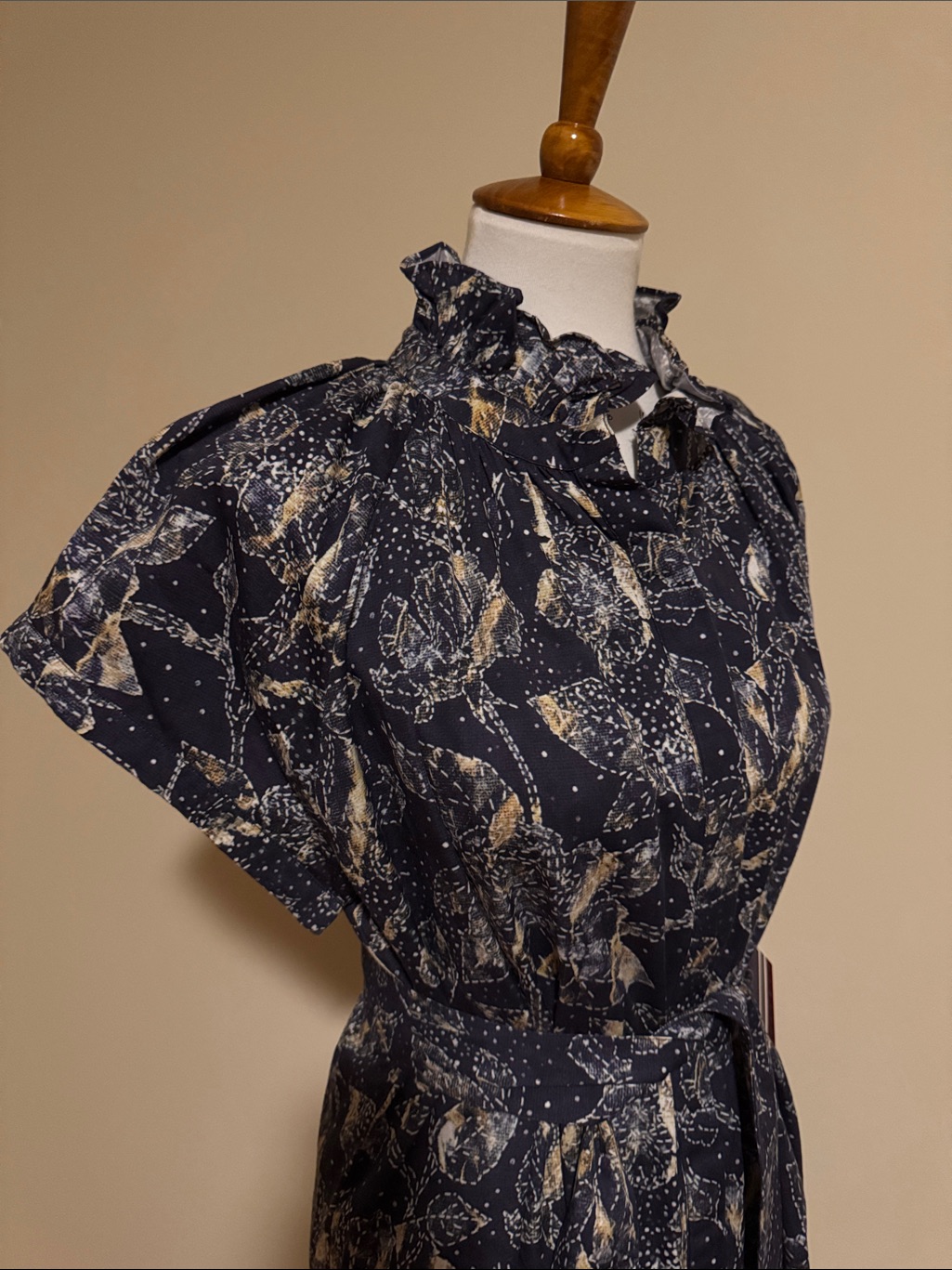 Never A Wallflower Vicki Button Down Dress In Shibori Rose Navy — image 5 of 8